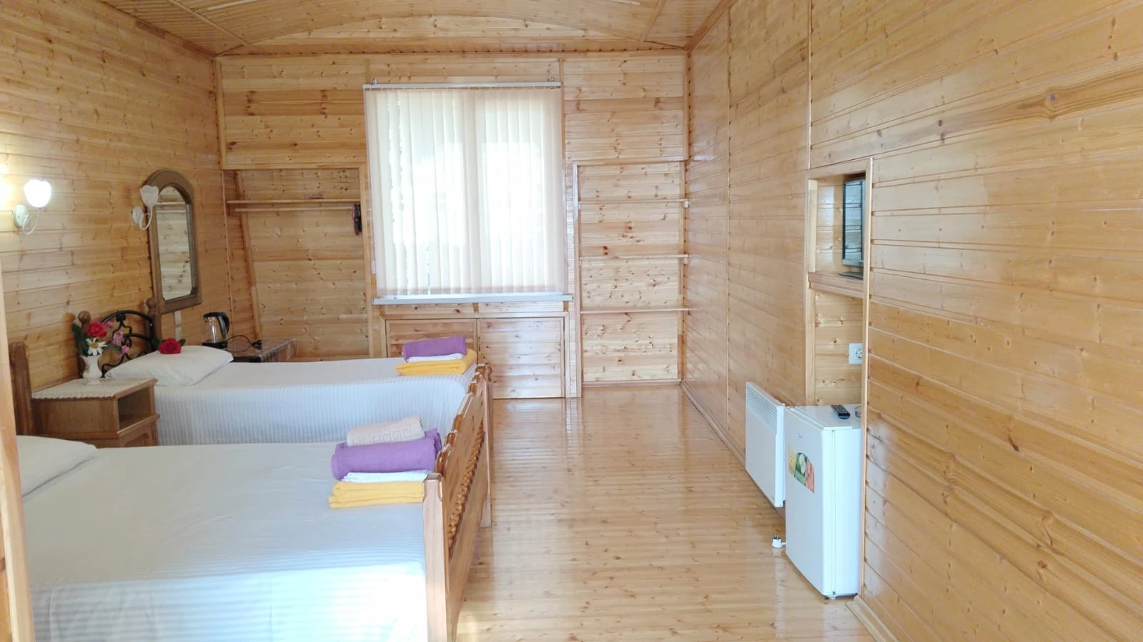 Домики ,с видом на горы  ⛰️и на источник 🔥