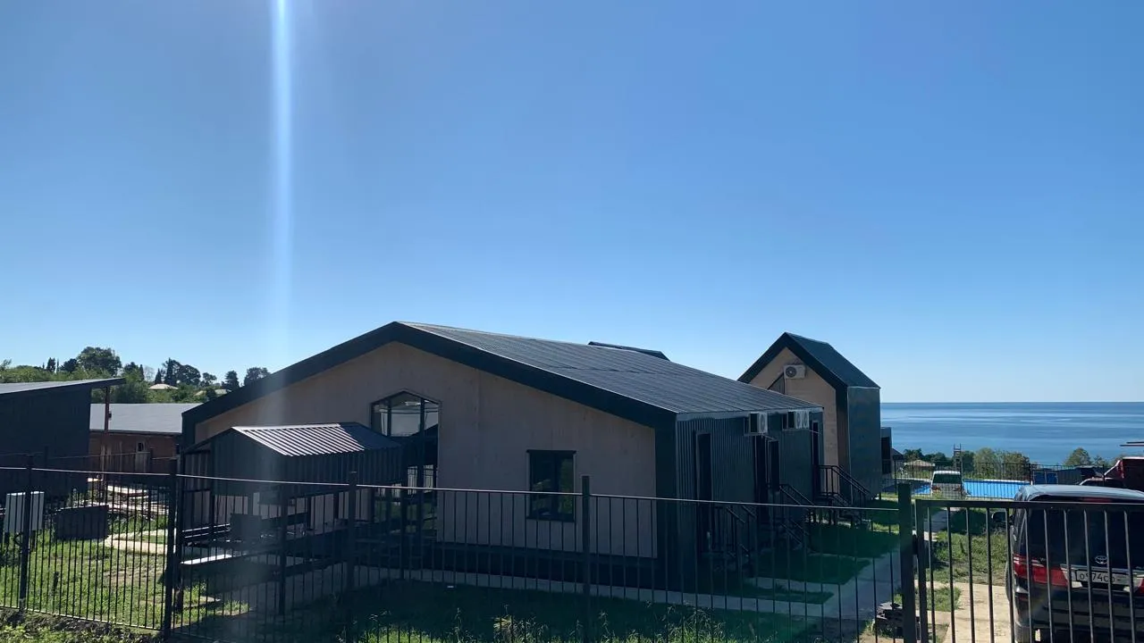 BARN RESORT