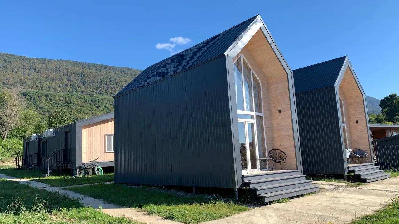 BARN RESORT