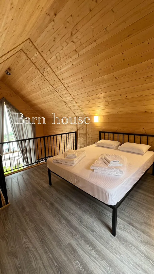 BARN RESORT